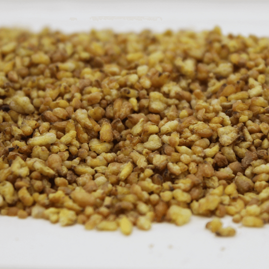 Le soba cha est une infusion élaborée à partir de grains grillés de sarrasin.
Cette boisson sans gluten a un goût doux avec les notes de noisettes et l’arôme légèrement torréfié. 