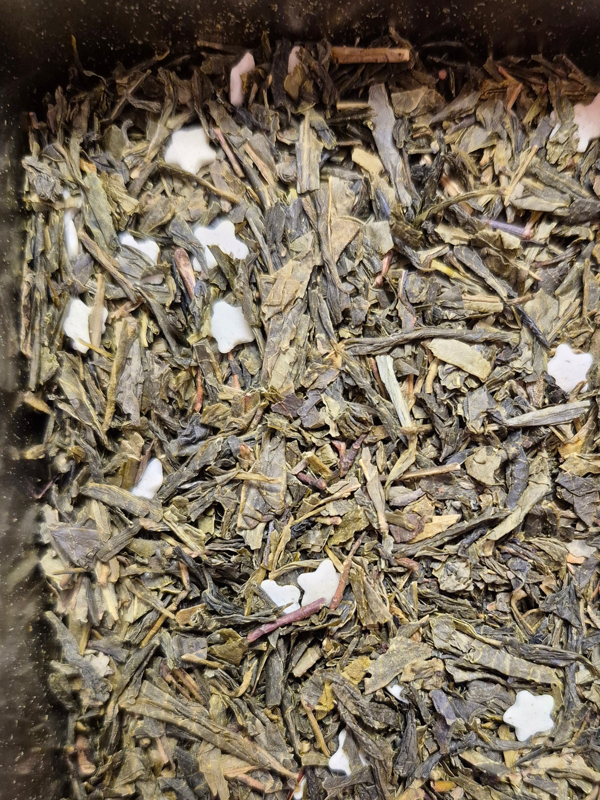 thé vert aux notes d’orange et d’amande.